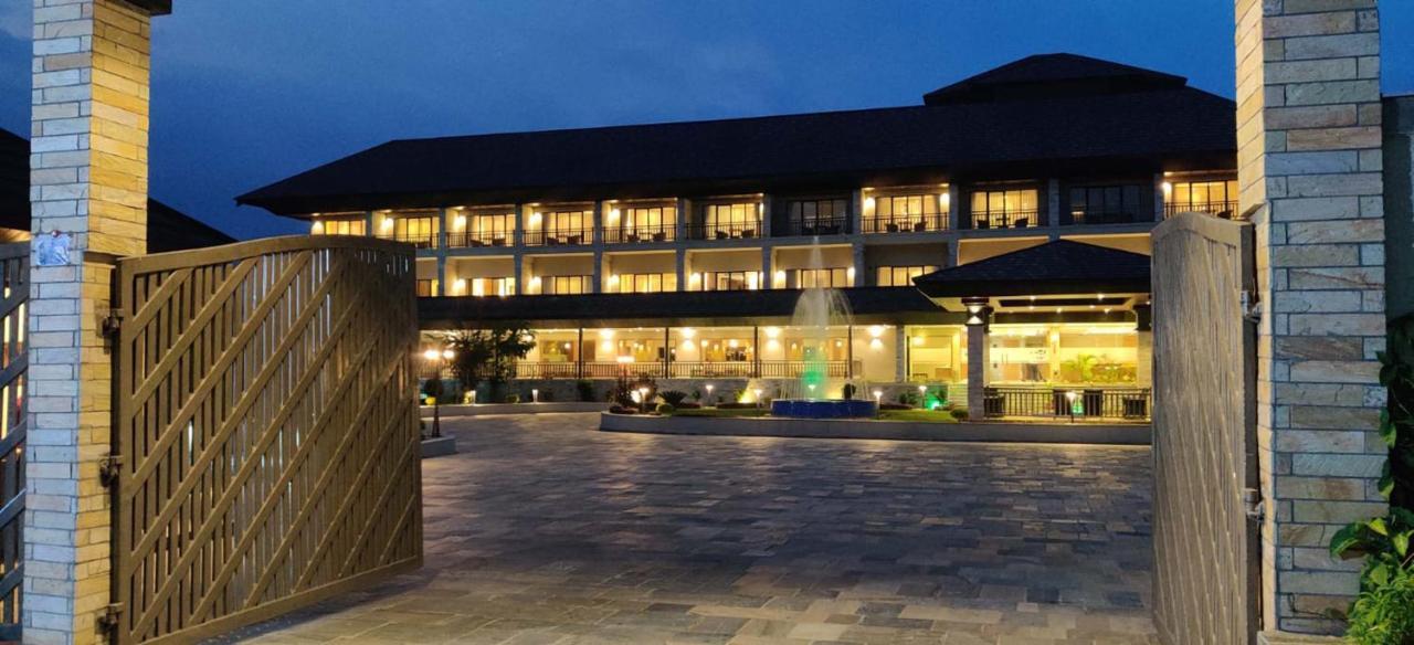 Soaltee Westend Resort Chitwan Luaran gambar